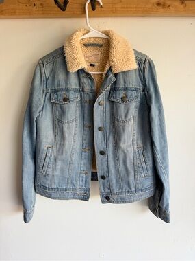 Universal Thread Light Blue Denim Sherpa Jacket
